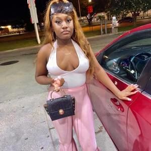 Meet your Posher, Jowanna